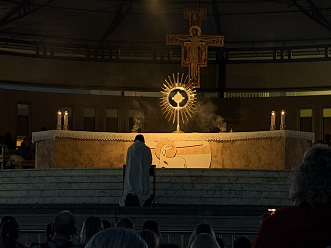 Adoration 😍